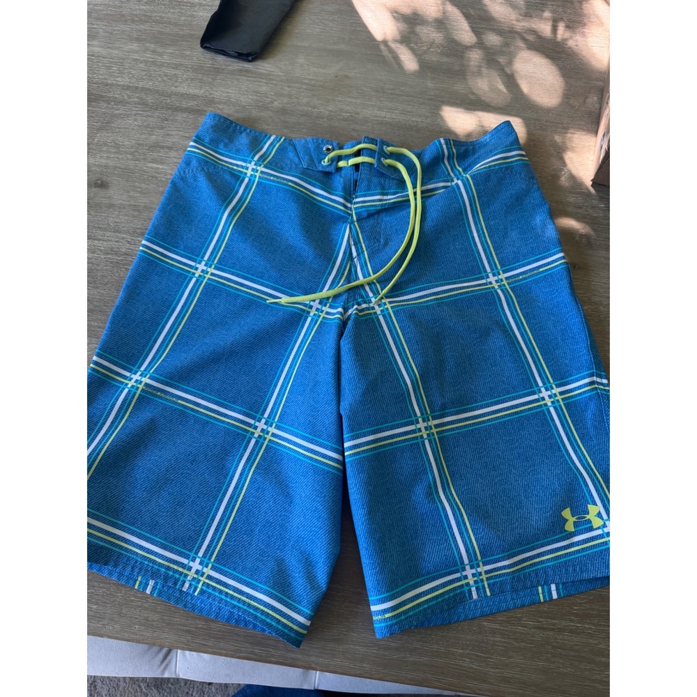 Under Armour HeatGear Mens Blue Plaid Board Shorts Swim Trunks Size 32 Loose Fit